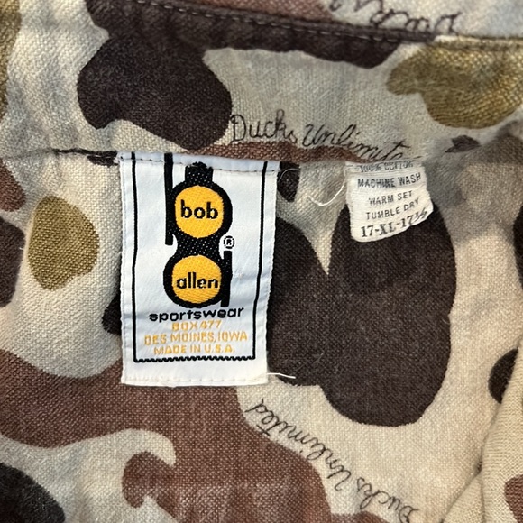 Rare Ducks 🦆 Unlimited Button Down - Picture 4 of 14